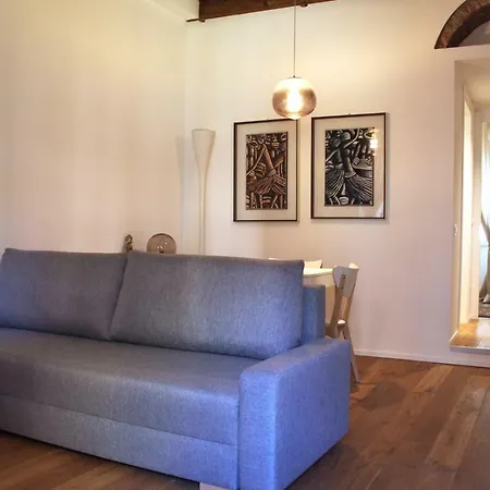 Navigli House Selection